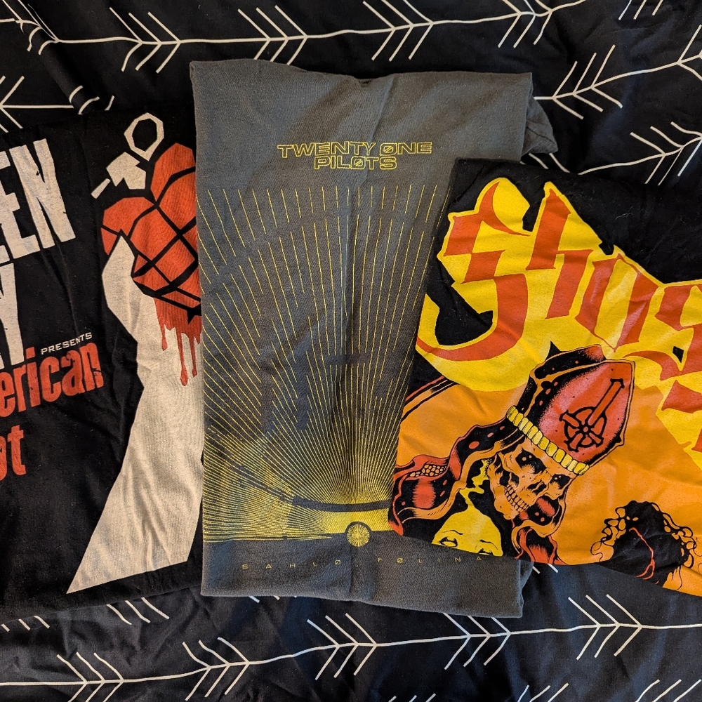 Green Day, Ghost Band T-Shirts Set - Black and Gray
